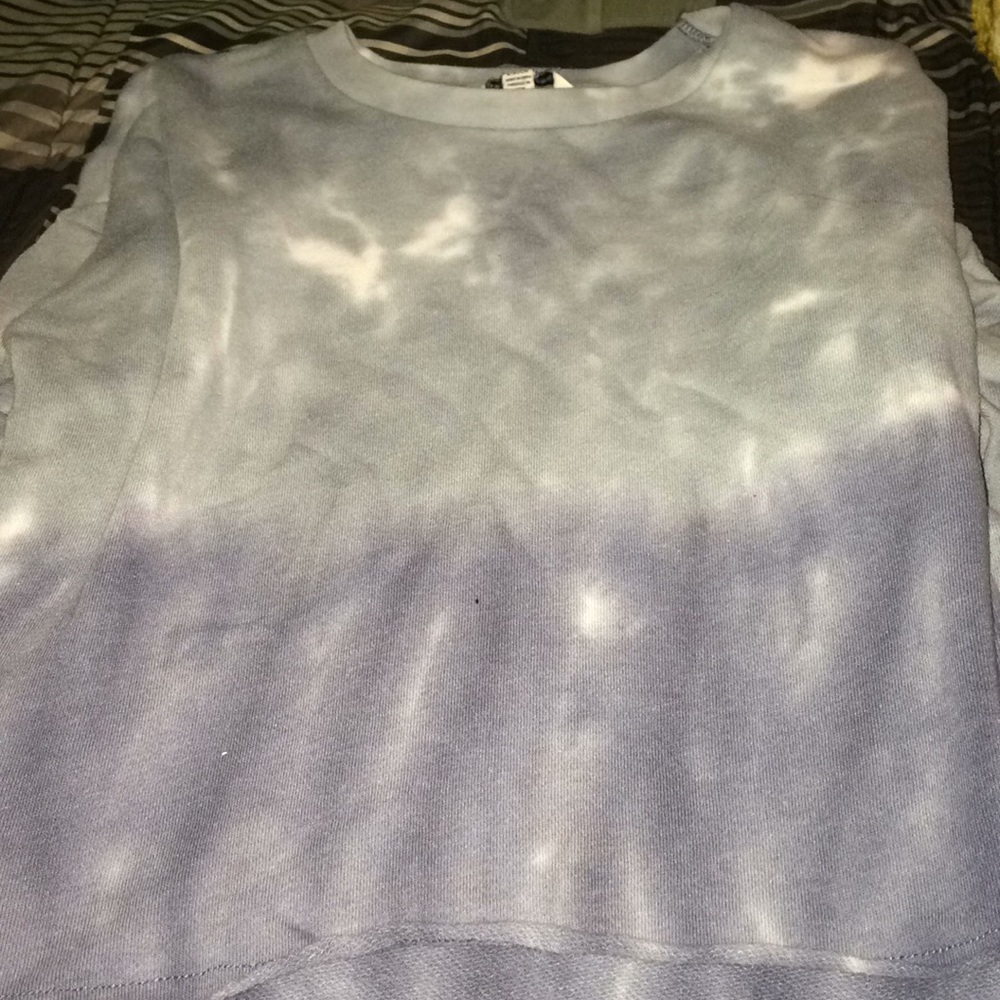 crop top sweatshirt
